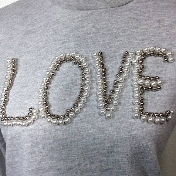 Free Generation Gray sweatshirt with white pearls spelling out the word "LOVE" - Picture 2 of 8
